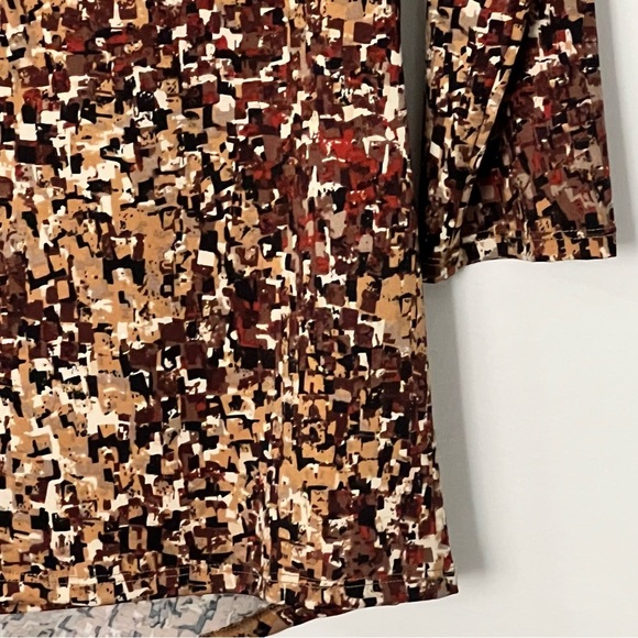 Brown Tan Wrap Top Size XL Abstract Artsy 3/4 Sleeve Dressbarn Blouse V-Neck LNC - Picture 9 of 12